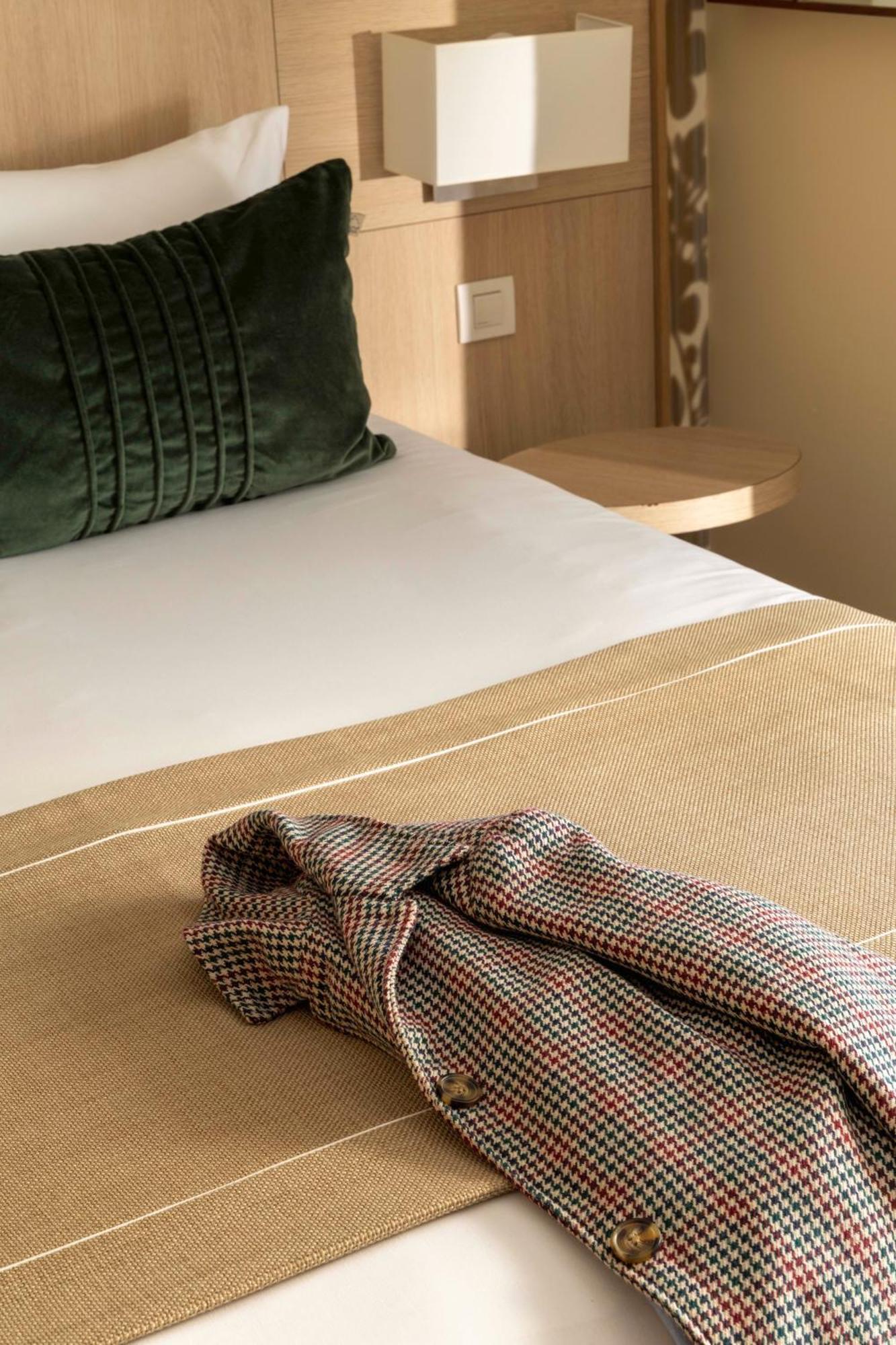 Hotel Jardins Eiffel 3*
